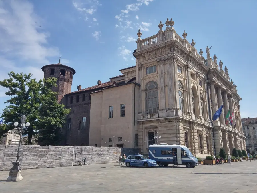 Salvate 170 vite: la festa dei medici cubani alle Ogr di Torino